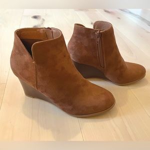 Women’s Ankle Boots - Chestnut Brown